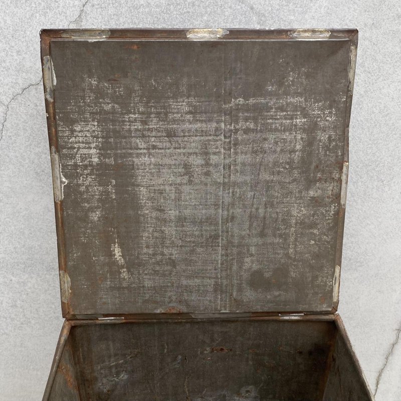 画像9: VINTAGE ANTIQUE MCCORMICK'S BISCUITTIN CAN ヴィンテージ アンティーク マコーミック ティン 缶 / ボックス アドバタイジング ディスプレイ ブリキ 小物入れ 収納 箱 企業物 店舗什器 アメリカ