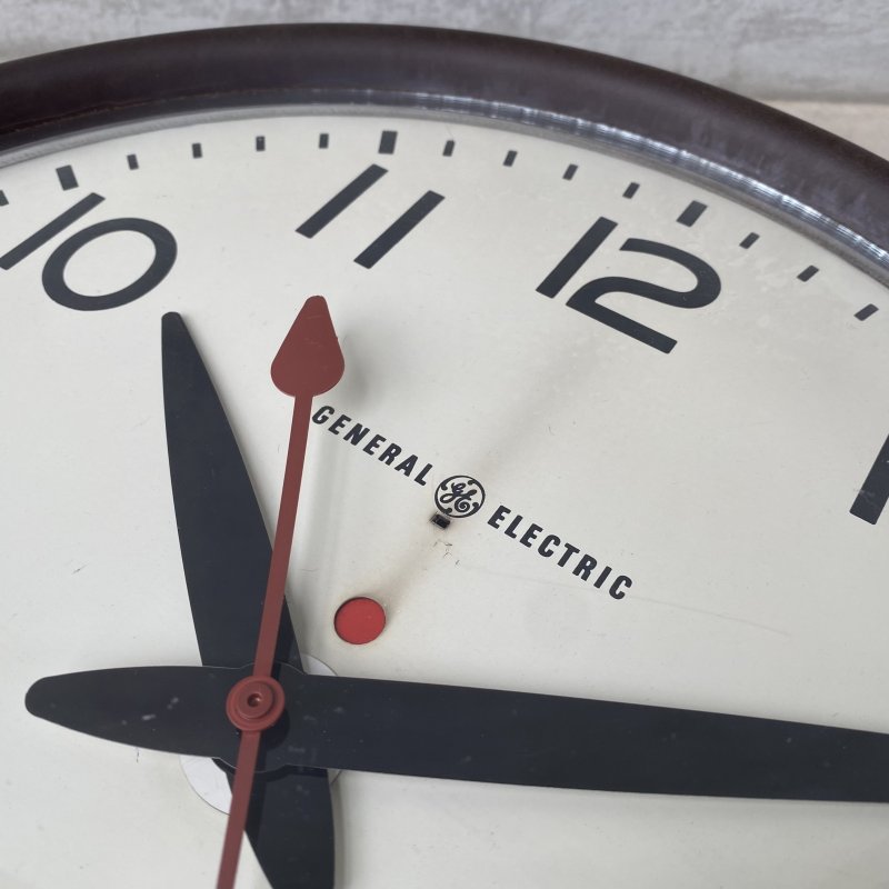 画像11: VINTAGE ANTIQUE GENERAL ELECTRIC WALL CLOCK GE ヴィンテージ アンティーク ウォールクロック ゼネラルエレクトリック 壁掛け時計 / スクールクロック ベークライト ブラウン 茶色 店舗什器 アメリカ (1)
