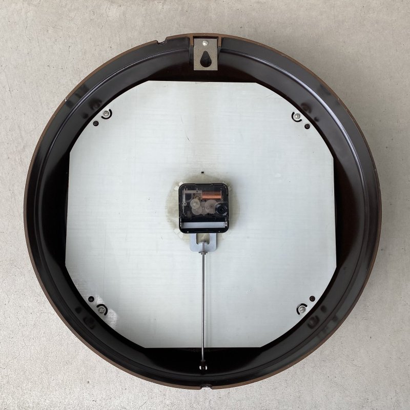 画像2: VINTAGE ANTIQUE GENERAL ELECTRIC WALL CLOCK GE ヴィンテージ アンティーク ウォールクロック ジェネラルエレクトリック 壁掛け時計 / スクールクロック ベークライト ブラウン 茶色 店舗什器 アメリカ (1)