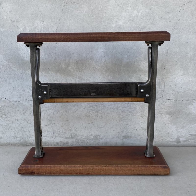 画像2: VINTAGE ANTIQUE PAPER CUTTER PAPER HOLDER ヴィンテージ アンティーク ペーパーカッター ペーパーホルダー ラッピングペーパーホルダー / ロールペーパー 店舗什器 アメリカ