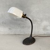 VINTAGE ANTIQUE DESKLAMP ALADDIN MFG Co. ヴィンテージ アンティーク デスクランプ スタンドライト 卓上ライト 照明 / テーブルランプ ミルクガラスシェード グースネック アメリカ (2)