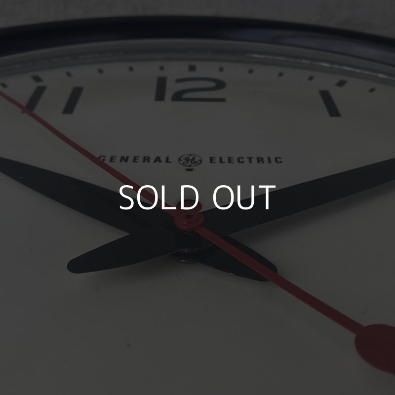 画像7: VINTAGE ANTIQUE GENERAL ELECTRIC WALL CLOCK GE ヴィンテージ アンティーク ウォールクロック ゼネラルエレクトリック 壁掛け時計 / スクールクロック ベークライト 焦げ茶 丸型 店舗什器 アメリカ (2)