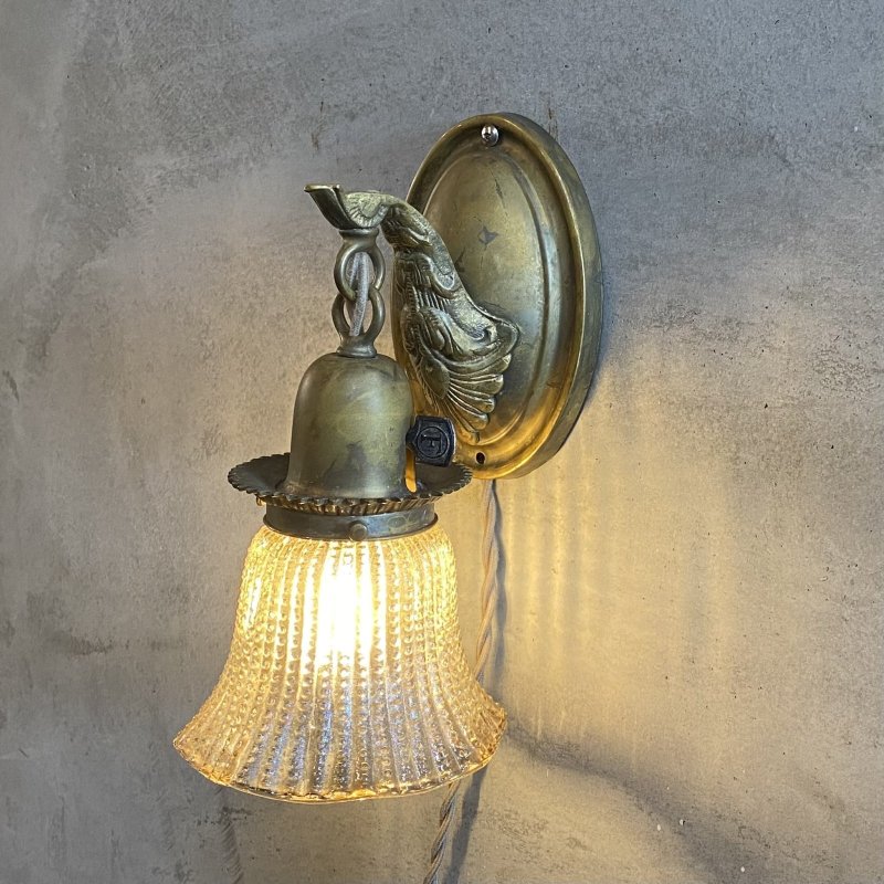 画像11: VINTAGE ANTIQUE LAMP LIGHT WALL LAMP ヴィンテージ アンティーク ライト ウォールランプ 壁付け照明 ブラケットランプ / ランプ ガラスシェード 真鍮 店舗什器 アメリカ USA (5)