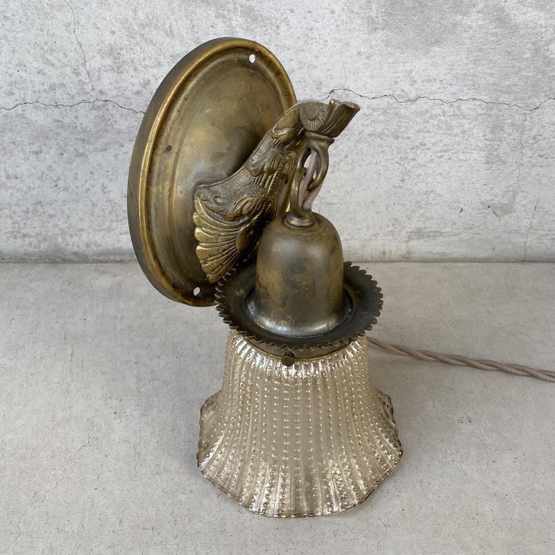 画像7: VINTAGE ANTIQUE LAMP LIGHT WALL LAMP ヴィンテージ アンティーク ライト ウォールランプ 壁付け照明 ブラケットランプ / ランプ ガラスシェード 真鍮 店舗什器 アメリカ USA (5)