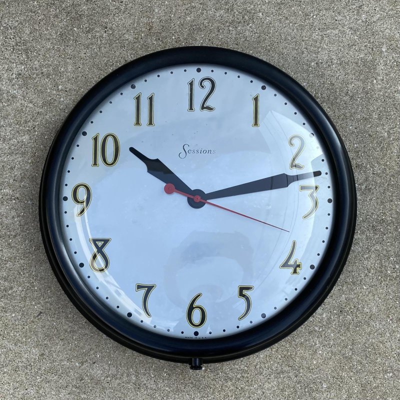 画像1: VINTAGE ANTIQUE WALL CLOCK SESSIONS ヴィンテージ アンティーク ウォールクロック 壁掛け時計 セッション / スクールクロック ベークライト ブラック 黒色 丸型 店舗什器 アメリカ