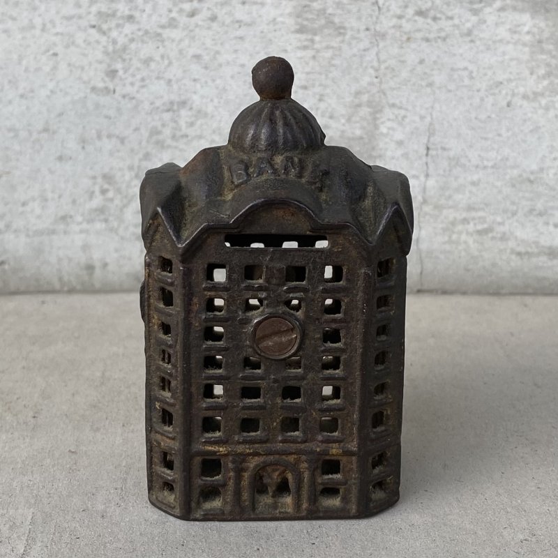画像2: VINTAGE ANTIQUE BANK BUILDING CAST IRON ヴィンテージ アンティーク コインバンク 貯金箱 オブジェ 置物 / コレクタブル ディスプレイ キャストアイアン 鋳物 アメリカ (2)