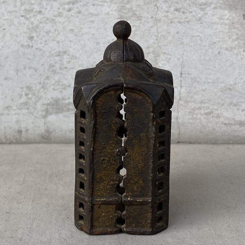 画像4: VINTAGE ANTIQUE BANK BUILDING CAST IRON ヴィンテージ アンティーク コインバンク 貯金箱 オブジェ 置物 / コレクタブル ディスプレイ キャストアイアン 鋳物 アメリカ (2)