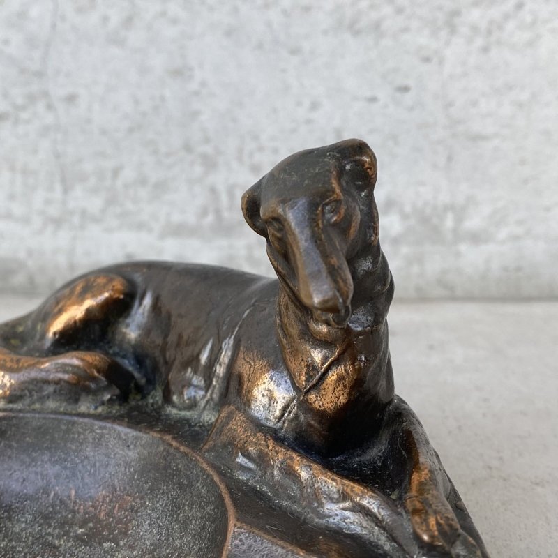 画像8: VINTAGE ANTIQUE ASHTRAY GREYHOUND DOG FIGURE ヴィンテージ アンティーク 灰皿 アッシュトレイ グレイハウンド オブジェ 置物 / コレクタブル ディスプレイ インテリア 犬 動物 鋳物 ガラス アメリカ 