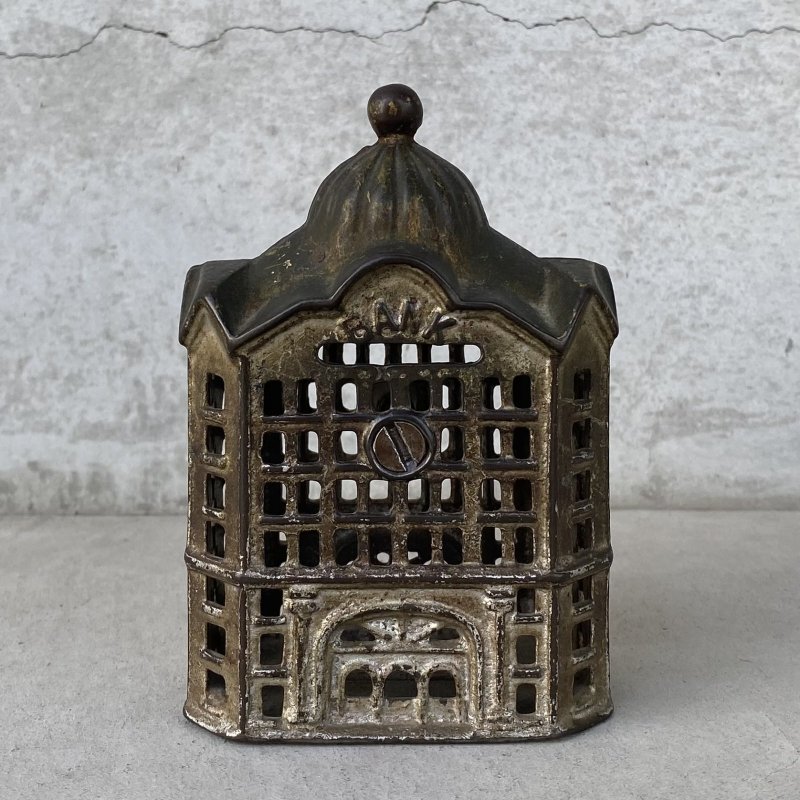 画像2: VINTAGE ANTIQUE BANK BUILDING CAST IRON ヴィンテージ アンティーク コインバンク 貯金箱 オブジェ 置物 / コレクタブル ディスプレイ キャストアイアン 鋳物 アメリカ (1)