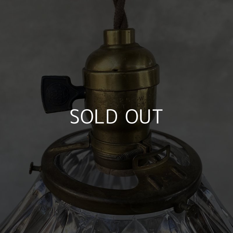 画像8: VINTAGE ANTIQUE HOLOPHANE LAMP ヴィンテージ アンティーク ホロフェーンランプ 天井照明 シーリングランプ / ライト ガラスシェード 店舗什器 アメリカ (1)