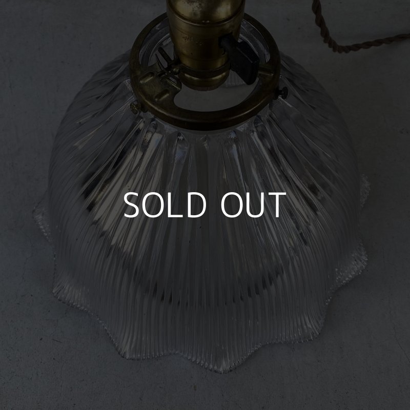 画像3: VINTAGE ANTIQUE HOLOPHANE LAMP ヴィンテージ アンティーク ホロフェーンランプ 天井照明 シーリングランプ / ライト ガラスシェード 店舗什器 アメリカ (2)