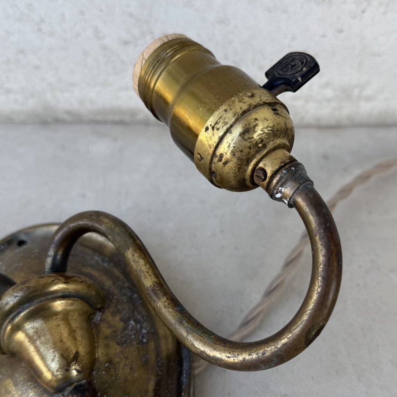 画像4: VINTAGE ANTIQUE LAMP LIGHT WALL LAMP ヴィンテージ アンティーク ライト ウォールランプ 壁付け照明 ブラケットランプ 2灯 / ランプ ブラス 真鍮 E26 店舗什器 アメリカ USA (3)