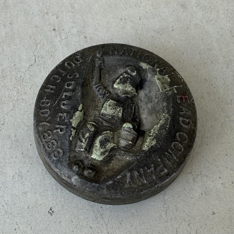画像1: VINTAGE ANTIQUE DUTCH BOY PAPER WEIGHT ヴィンテージ アンティーク ダッチボーイ 鉛 ペーパーウェイト / コレクタブル ディスプレイ アドバタイジング キャラクター 置物 アメリカ