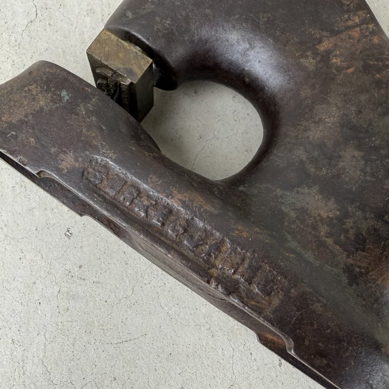 画像9: VINTAGE ANTIQUE JAPANNED FINISH EMBOSSER ヴィンテージ アンティーク ジャパンド ジャパンフィニッシュ エンボッサー エンボススタンプ カンパニーシール / オブジェ ディスプレイ キャストアイアン 刻印 判子 鋳物 店舗什器 アメリカ