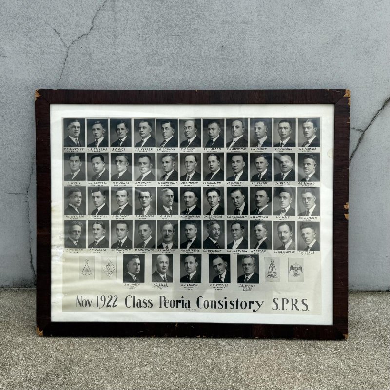 画像1: VINTAGE ANTIQUE 1922 CLASS PRORIA CONSISTORY S.P.R.S ヴィンテージ アンティーク フリーメイソン 集合写真 / ウォールインテリア コレクタブル フレーム 壁掛け 額装 木製 20'S アメリカ
