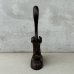 画像2: VINTAGE ANTIQUE JAPANNED FINISH EMBOSSER ヴィンテージ アンティーク ジャパンド ジャパンフィニッシュ エンボッサー エンボススタンプ カンパニーシール / オブジェ ディスプレイ キャストアイアン 刻印 判子 鋳物 店舗什器 アメリカ (2)