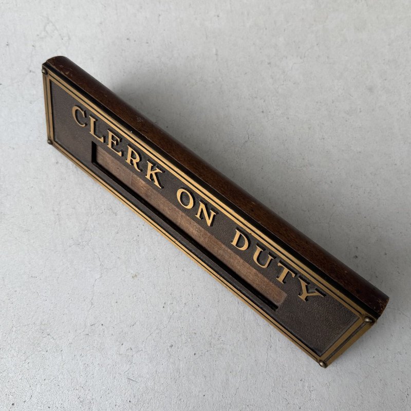 画像6: VINTAGE ANTIQUE CLERK ON DUTY SIGN PLATE ヴィンテージ アンティーク サインプレート サインボード 看板 / インテリア ネームプレート 木製 真鍮 デスク オフィス 店舗什器 アメリカ