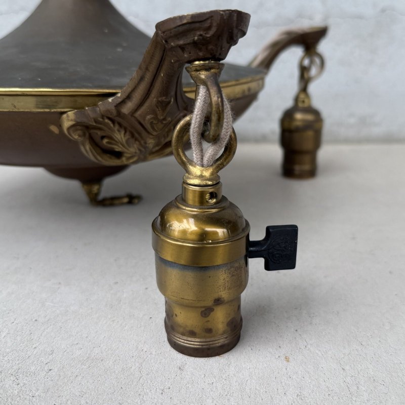 画像5: VINTAGE ANTIQUE LIGHT  ヴィンテージ アンティーク シャンデリア 吊り下げライト シーリングランプ 天井照明 / 4灯 GE ライト ペンダントライト 真鍮 E26 店舗什器 アメリカ USA (1)
