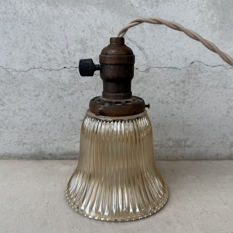 画像3: VINTAGE ANTIQUE LAMP ヴィンテージ アンティーク 吊り下げライト 天井照明 / ライト ペンダントライト ガラスシェード E26 店舗什器 アメリカ (2)