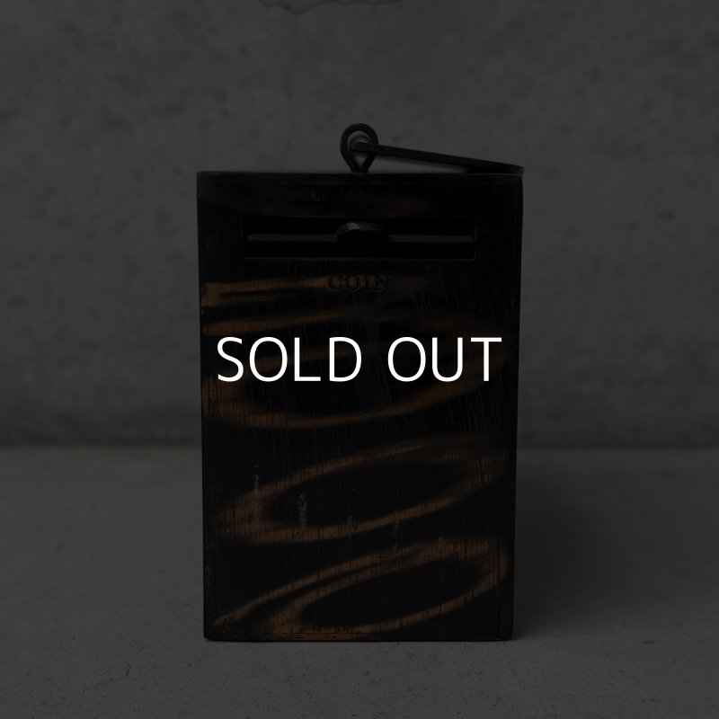 画像4: VINTAGE ANTIQUE COIN BANK W.F.BURNS CO. JAPANNED ヴィンテージ アンティーク コインバンク マネーバンク 貯金箱 ジャパンド ジャパンフィニッシュ / コレクタブル オブジェ インテリア ノベルティー 銀行 アメリカ (1)