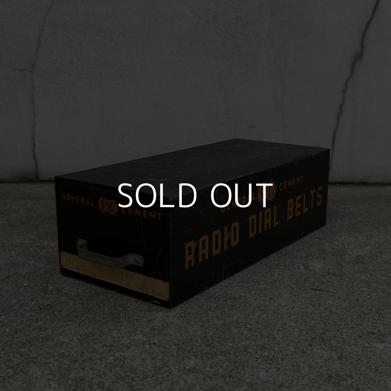 画像1: VINTAGE ANTIQUE GENERAL CEMENT BOX RADIO DIAL BELTS GC ヴィンテージ アンティーク ボックス ケース / インダストリアル アドバタイジング ラジオ アイアン ガレージ 企業物 箱 収納  鉄 店舗什器 アメリカ USA (1)