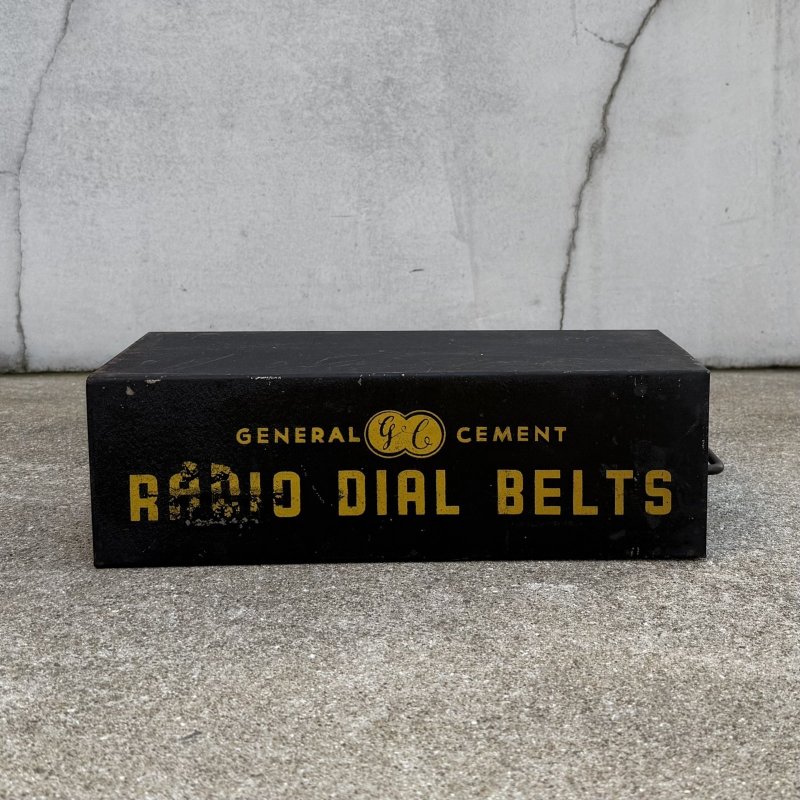 画像4: VINTAGE ANTIQUE GENERAL CEMENT BOX RADIO DIAL BELTS GC ヴィンテージ アンティーク ボックス ケース / インダストリアル アドバタイジング ラジオ アイアン ガレージ 企業物 箱 収納  鉄 店舗什器 アメリカ USA (2)
