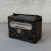 画像1: VINTAGE ANTIQUE COIN BANK JAPANNED W.F.BURNS CO. ヴィンテージ アンティーク コインバンク マネーバンク 貯金箱 ジャパンド ジャパンフィニッシュ / コレクタブル オブジェ インテリア ノベルティー 銀行 アメリカ USA (4) (1)