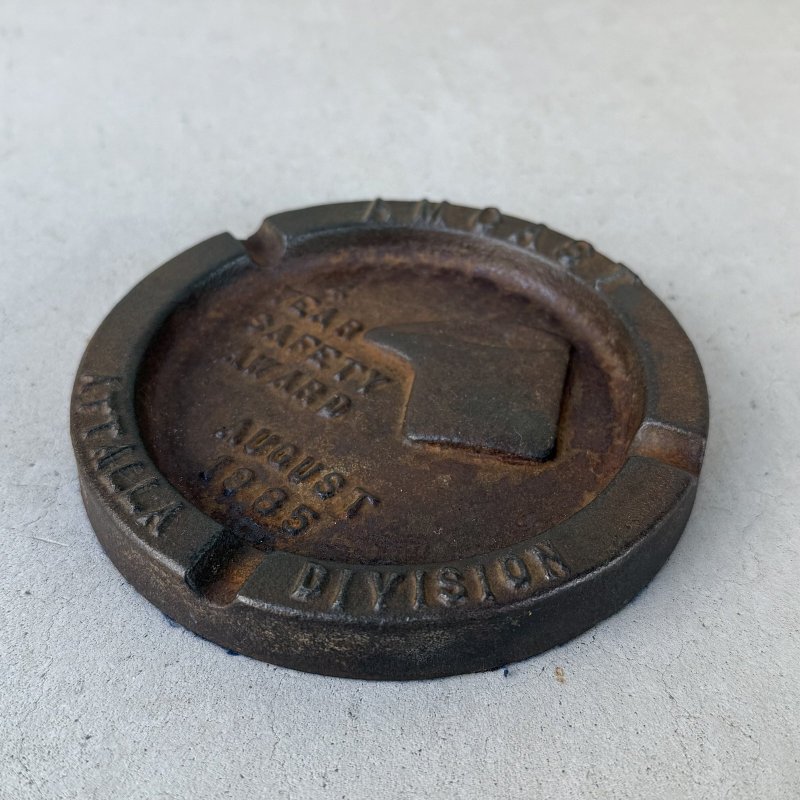 画像3: VINTAGE ANTIQUE ASHTRAY ヴィンテージ アンティーク アッシュトレイ 灰皿  / コレクタブル アドバタイジング オブジェ プレート キャストアイアン 企業物 鋳物 小物 アメリカ