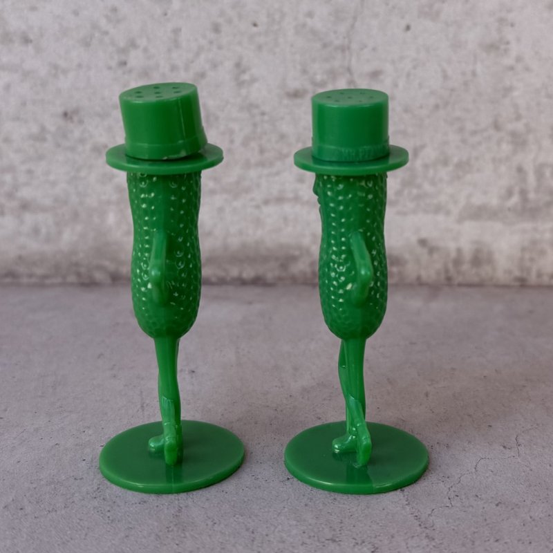 画像4: VINTAGE ANTIQUE PLANTERS MR PEANUT ヴィンテージ アンティーク ミスターピーナッツ ソルト＆ペッパー 塩胡椒入れ / コレクタブル キャラクター オブジェ ディスプレイ 緑色 雑貨 企業物 アメリカ