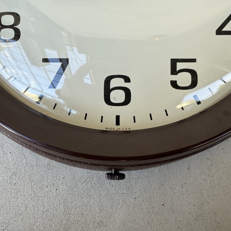 画像8: VINTAGE ANTIQUE WALL CLOCK GENERAL ELECTRIC GE ヴィンテージ アンティーク ウォールクロック 壁掛け時計 ゼネラルエレクトリック / スクールクロック アイアン 鉄 小 丸型 ブラウン 茶色 店舗什器 アメリカ