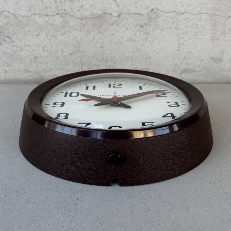 画像3: VINTAGE ANTIQUE WALL CLOCK GENERAL ELECTRIC GE ヴィンテージ アンティーク ウォールクロック 壁掛け時計 ゼネラルエレクトリック / スクールクロック アイアン 鉄 小 丸型 ブラウン 茶色 店舗什器 アメリカ