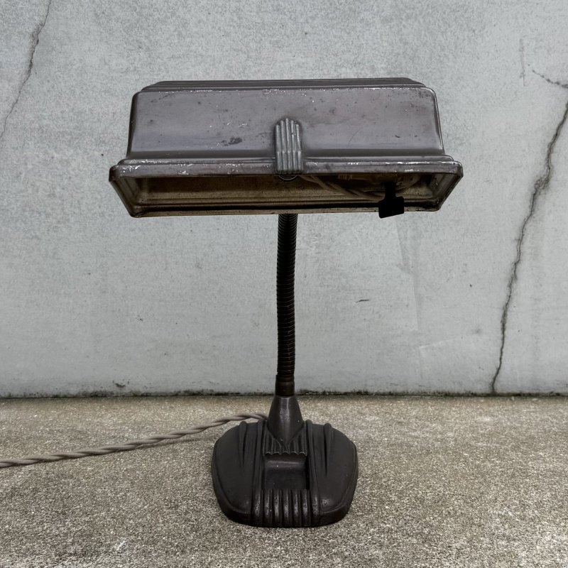 画像2: VINTAGE ANTIQUE DESKLAMP ヴィンテージ アンティーク デスクランプ スタンドライト 卓上ライト テーブルランプ 照明 / グースネック アイアン 鉄 店舗什器 アメリカ