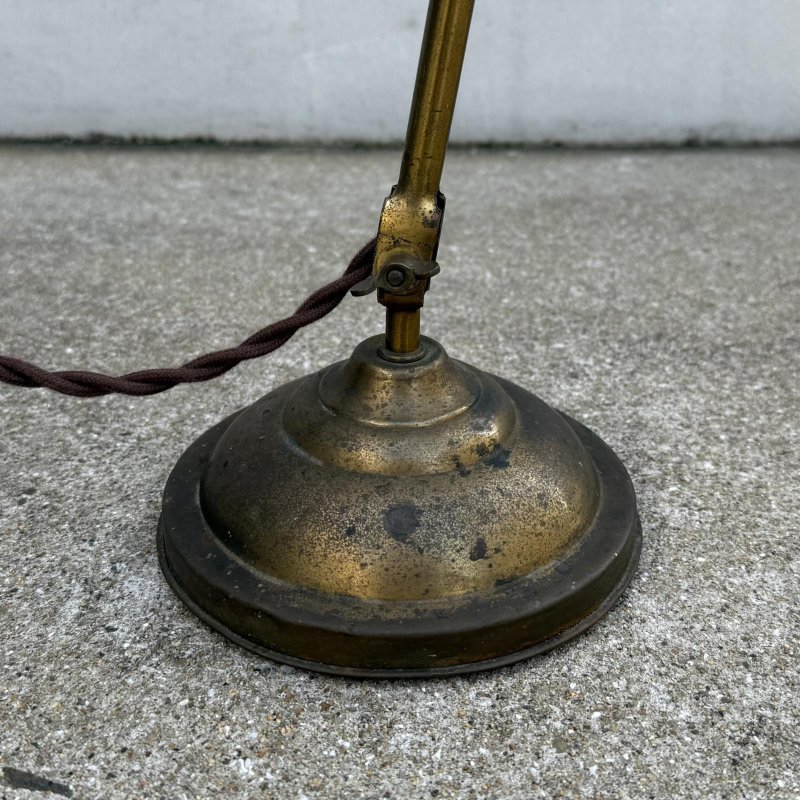 画像8: VINTAGE ANTIQUE FARIES DESKLAMP STANDLIGHT ヴィンテージ アンティーク フェアリーズ デスクライト スタンドライト 卓上照明 / コレクタル テーブルランプ ブラス ミルクガラスシェード 真鍮 E26 店舗什器 アメリカ 