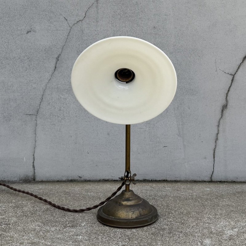 画像2: VINTAGE ANTIQUE FARIES DESKLAMP STANDLIGHT ヴィンテージ アンティーク フェアリーズ デスクライト スタンドライト 卓上照明 / コレクタル テーブルランプ ブラス ミルクガラスシェード 真鍮 E26 店舗什器 アメリカ 
