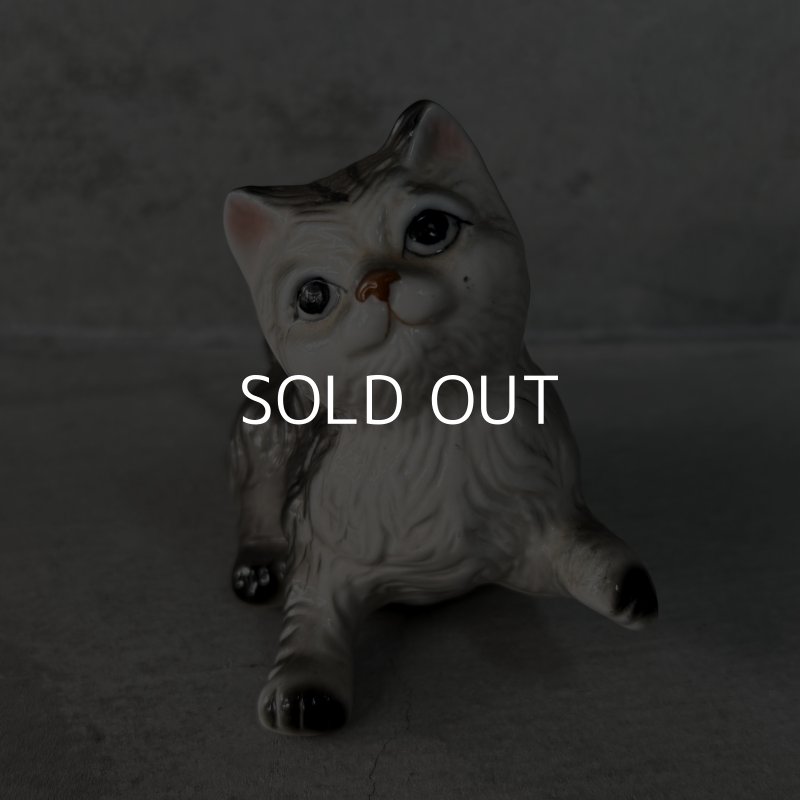 画像2: VINTAGE ANTIQUE CAT FIGURINE ヴィンテージ アンティーク 猫 ネコ オブジェ 陶器 / コレクタブル インテリア 子猫 置物 雑貨 3匹 セット アメリカ 