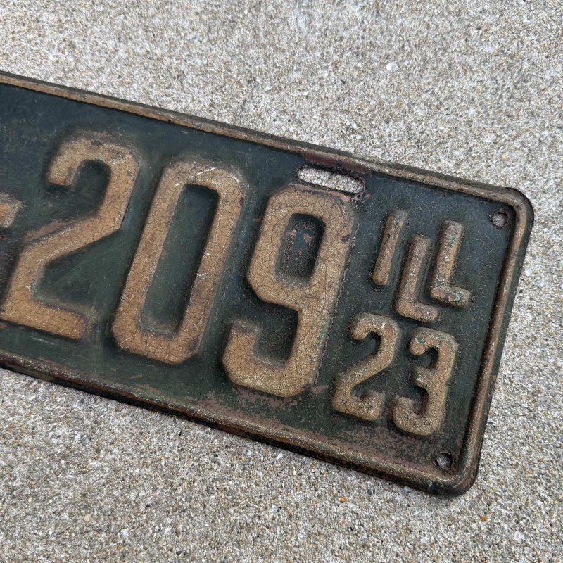 画像5: VINTAGE ANTIQUE LICENSE PLATE ヴィンテージ アンティーク ナンバープレート ライセンスプレート / インダストリアル モーター系 ガレージ ディスプレイ 車 1923年 イリノイ アメリカ