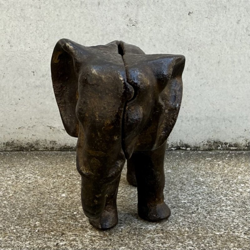 画像2: VINTAGE ANTIQUE ELEPHANT PIGGY BANK ヴィンテージ アンティーク 象 コインバンク マネーバンク 貯金箱 / コレクタブル オブジェ インテリア ディスプレイ キャストアイアン 動物 置物 雑貨 アメリカ