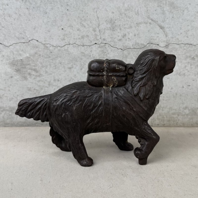 画像4: VINTAGE ANTIQUE A.C.WILLIAMS PIGGY BANK ST BERNARD RESCUE DOG ヴィンテージ アンティーク コインバンク 貯金箱 セントバーナード 犬 / コレクタブル オブジェ キャストアイアン 救助犬 置物 雑貨 鋳物 アメリカ