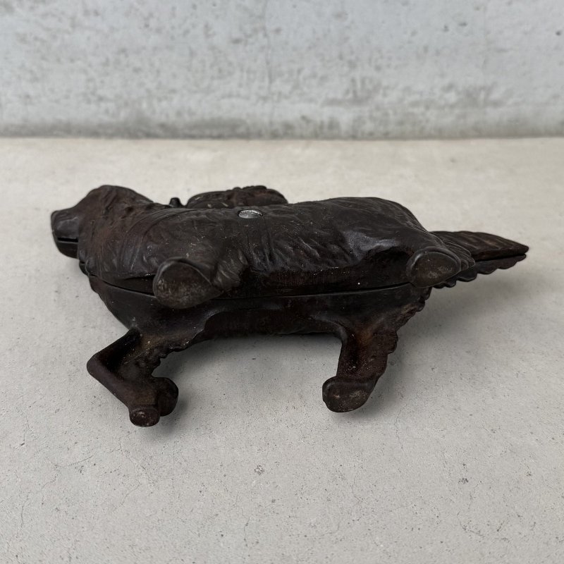 画像7: VINTAGE ANTIQUE A.C.WILLIAMS PIGGY BANK ST BERNARD RESCUE DOG ヴィンテージ アンティーク コインバンク 貯金箱 セントバーナード 犬 / コレクタブル オブジェ キャストアイアン 救助犬 置物 雑貨 鋳物 アメリカ