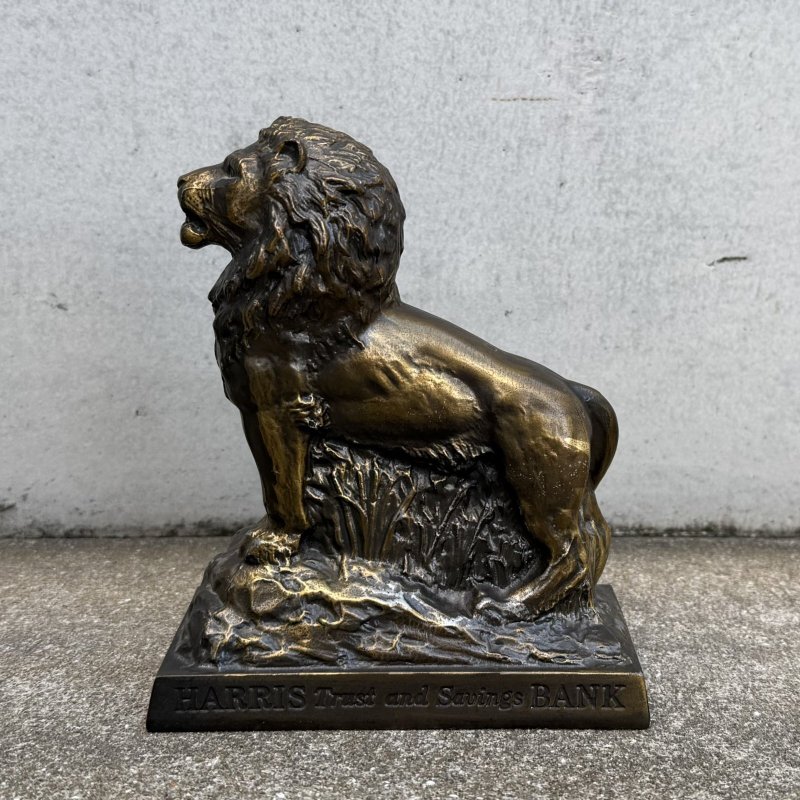 画像1: VINTAGE ANTIQUE COINBANK LION ヴィンテージ アンティーク コインバンク 貯金箱 ライオン / コレクタブル オブジェ インテリア ノベルティー 銀行 動物 置物 アメリカ (2)