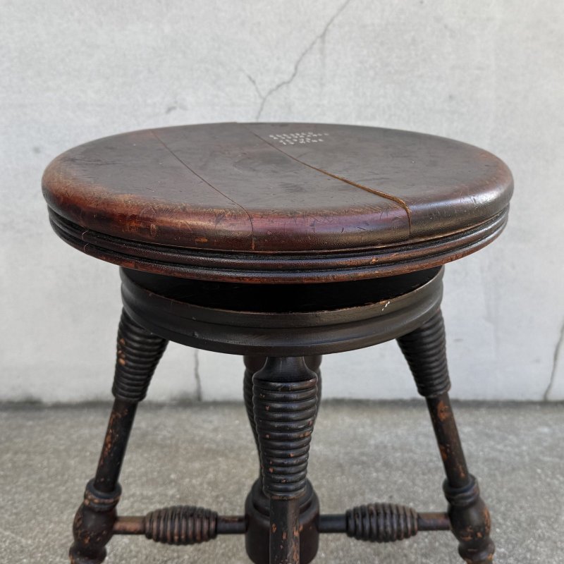 画像9: VINTAGE ANTIQUE PIANO CHAIR STOOL  ヴィンテージ アンティーク ピアノチェア スツール 椅子 / 回転いす ウッド 木製 家具 店舗什器 アメリカ (3)