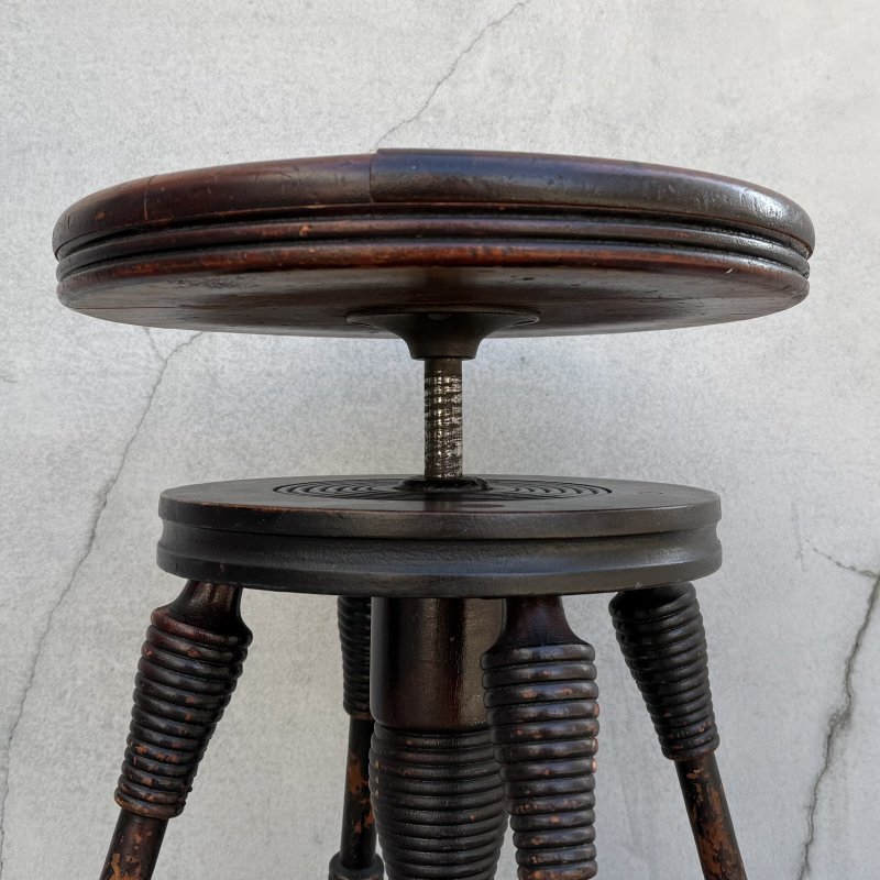 画像5: VINTAGE ANTIQUE PIANO CHAIR STOOL  ヴィンテージ アンティーク ピアノチェア スツール 椅子 / 回転いす ウッド 木製 家具 店舗什器 アメリカ (3)