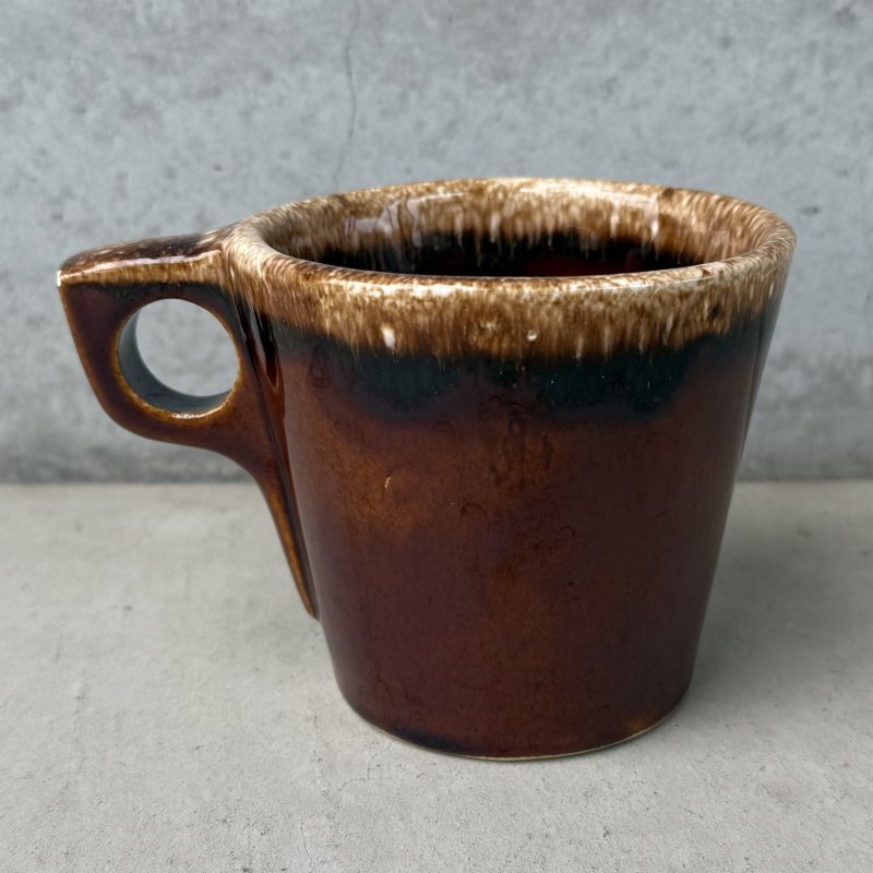 画像2: VINTAGE ANTIQUE HULL POTTERY MUGCUP ヴィンテージ アンティーク ハル マグカップ ブラウンドリップ コップ 食器 陶器 / コーヒーカップ  ブラウン 茶色 カフェ 喫茶店 店舗什器 アメリカ g