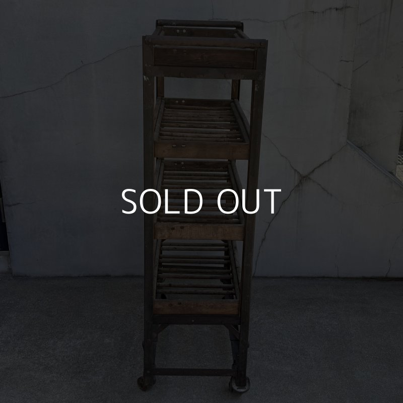 画像4: VINTAGE ANTIQUE SHOERACK ヴィンテージ アンティーク 棚 シューラック シュートロリー / インダストリアル 陳列棚 カート 家具 木製 ブラウン 店舗什器 アメリカ