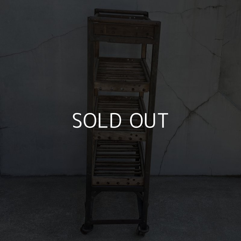 画像3: VINTAGE ANTIQUE SHOERACK ヴィンテージ アンティーク 棚 シューラック シュートロリー / インダストリアル 陳列棚 カート 家具 木製 ブラウン 店舗什器 アメリカ