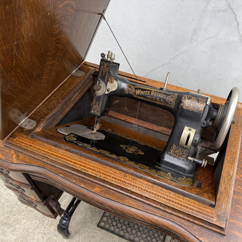 画像7: VINTAGE ANTIQUE WHITE SEWING MACHINE CO ヴィンテージ アンティーク 足踏みミシン ホワイト /  ミシンテーブル ディスプレイ インテリア 木製 店舗什器 アメリカ