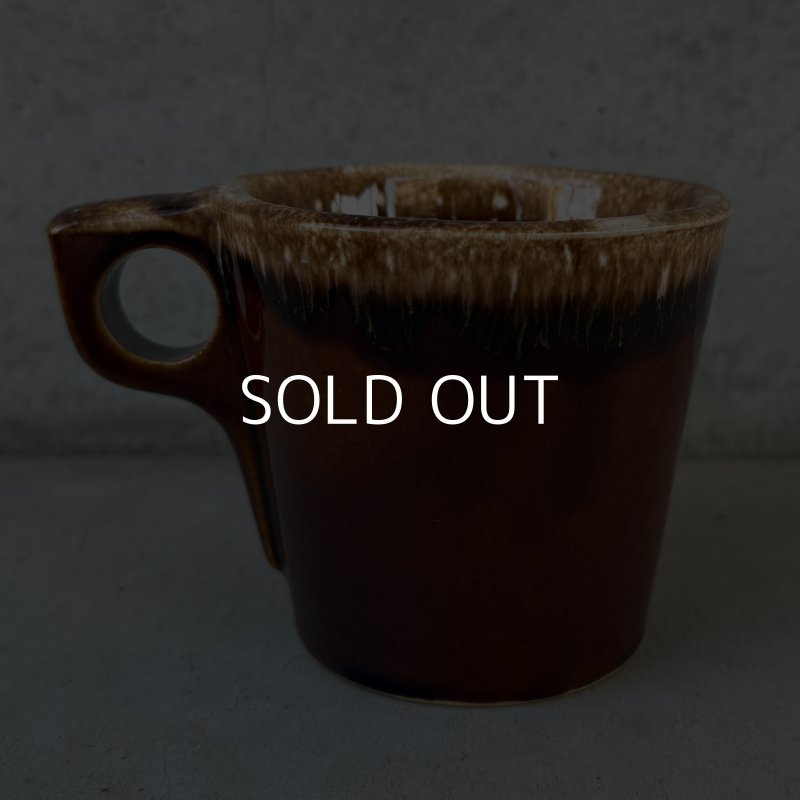 画像2: VINTAGE ANTIQUE HULL POTTERY MUGCUP ヴィンテージ アンティーク ハル マグカップ ブラウンドリップ コップ 食器 陶器 / コーヒーカップ  ブラウン 茶色 カフェ 喫茶店 店舗什器 アメリカ j