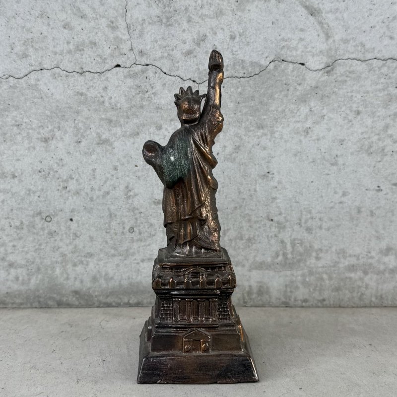 画像2: VINTAGE ANTIQUE STATUE OF LIBERTY ヴィンテージ アンティーク 自由の女神 / コレクタブル オブジェ インテリア ディスプレイ 置物 雑貨 アメリカ