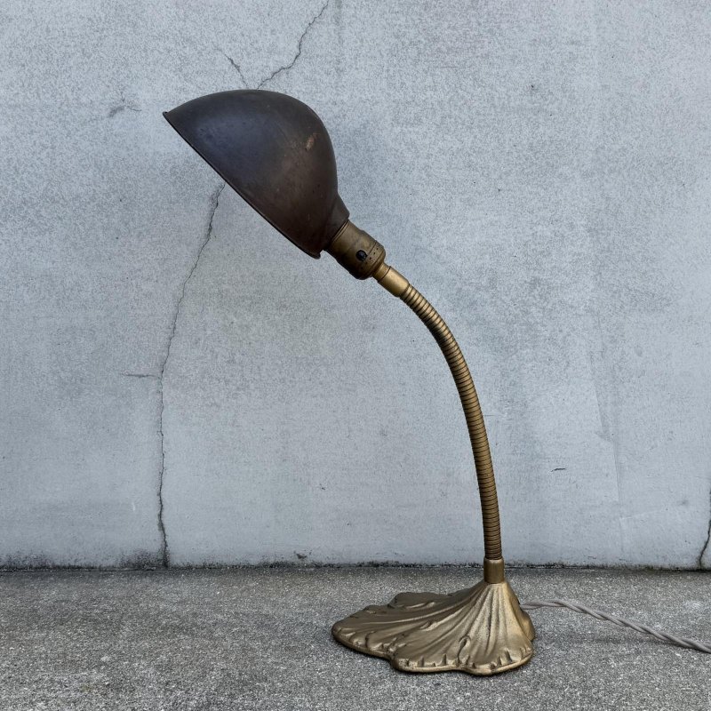 画像4: VINTAGE ANTIQUE DESKLAMP LEVITON ヴィンテージ アンティーク デスクランプ スタンドライト 卓上ライト テーブルランプ 照明 / グースネック アイアン 葉っぱ E26 店舗什器 アメリカ