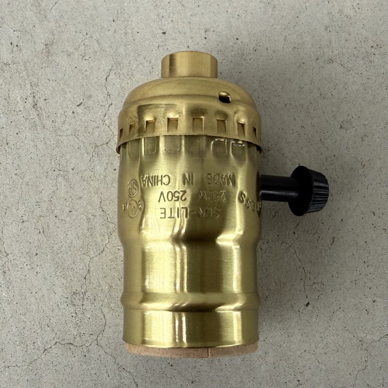 画像1: LEVITON LAMP SOCKET レビトン ソケット ターンスイッチ ランプ ブラス 真鍮 E26 / インダストリアル ライト リペアパーツ 照明 電気 アメリカ USA (2)